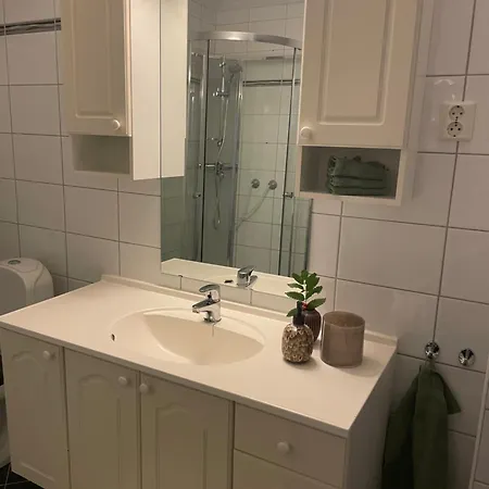 Homey With Sea View Apartmán