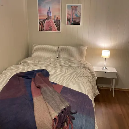 Homey With Sea View 特罗姆瑟