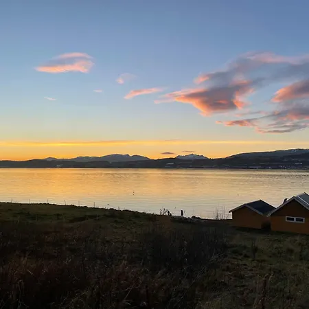 Homey With Sea View Apartmán *